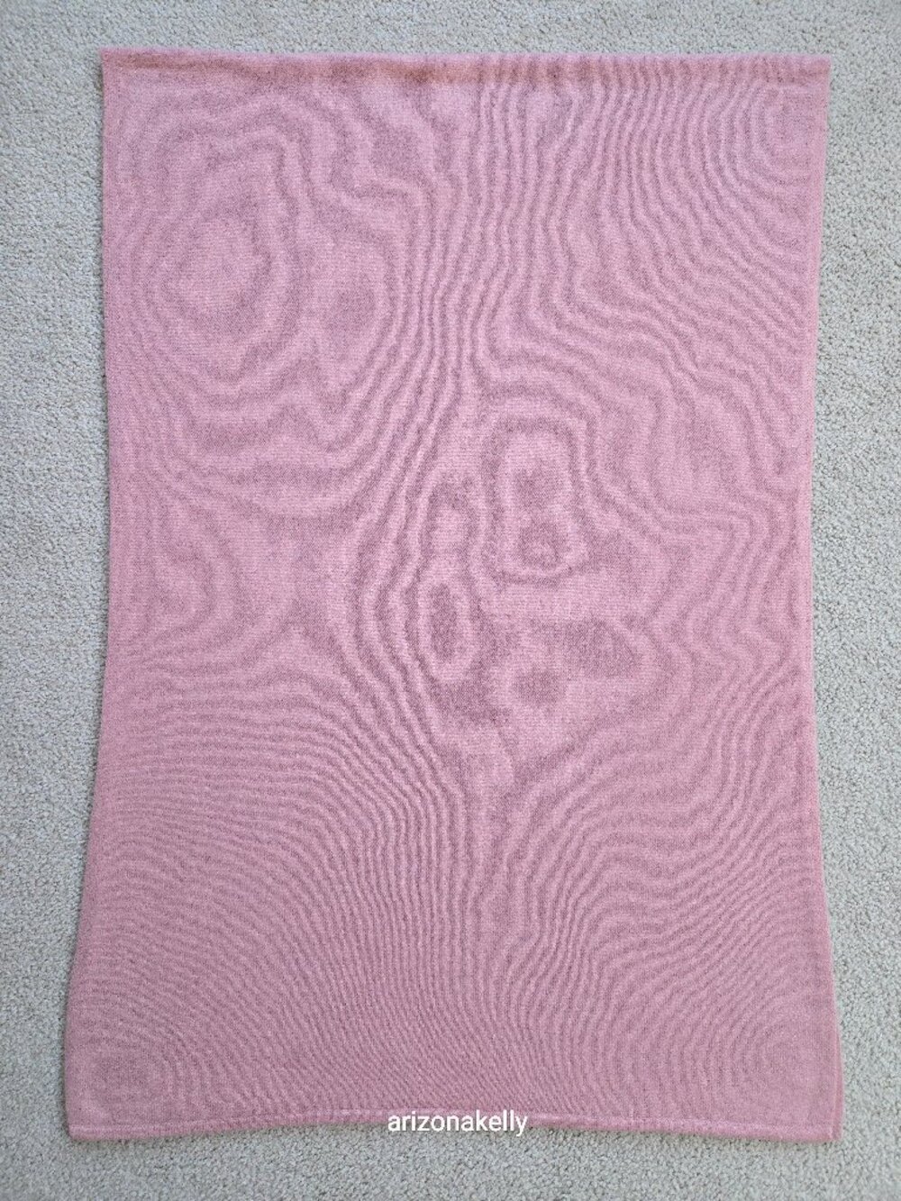 NWOT Cashmere Knit Scarf Pink